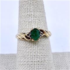 Vintage 10K Yellow Gold Oval Cut Emerald w/ Diamonds Ring Size 7.25